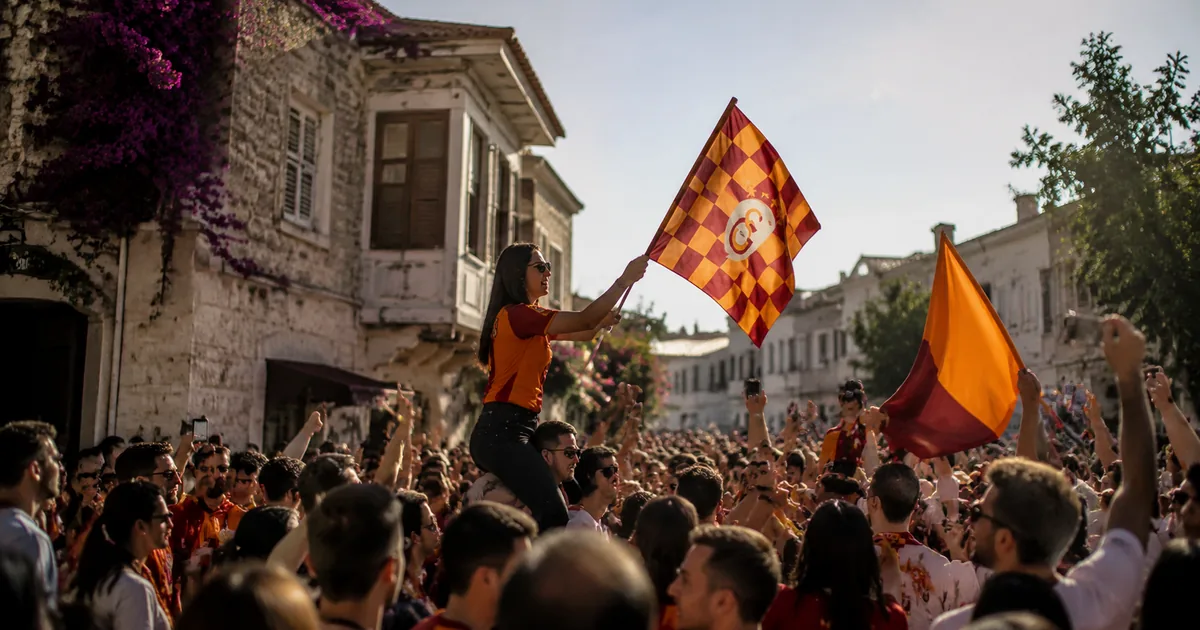 Galatasaray'ın Zaferi Alaçatı'da Kutlandı: İşte O Anlar