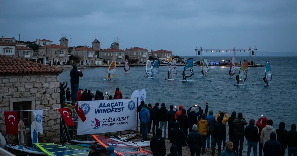 Alaçatı Windfest 2026 kapsamında özel gösteri düzenlendi - Haber Alaçatı