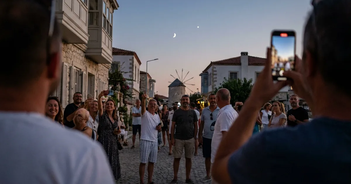 Gökyüzünde büyüleyici manzara: Ay ve Venüs yakınlaştı - Haber Alaçatı