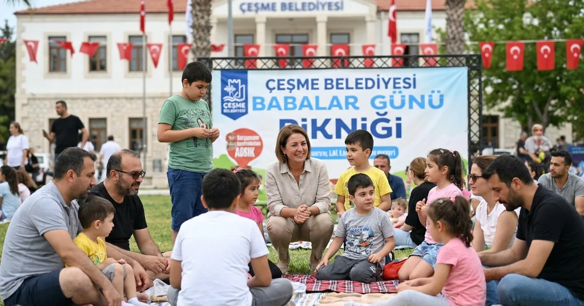Başkan Denizli, özel çocuklarla Babalar Günü'nü kutladı - Haber Alaçatı