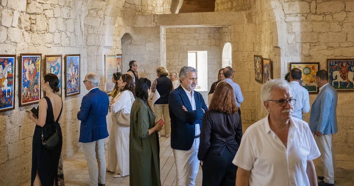 Çeşme Kalesi'nde Dünyada İlk Anadolu Pop Art Sergisi Açıldı
