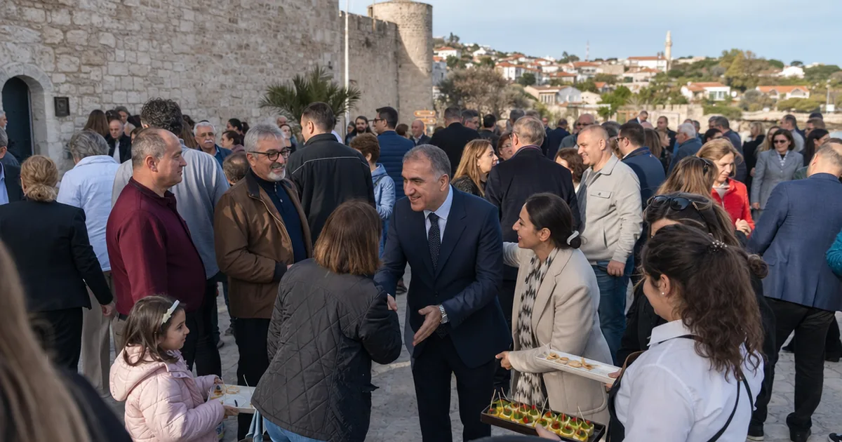 Çeşme Kalesi Bayramlaşması: Birlik ve Beraberlik Vurgusu - Haber Alaçatı