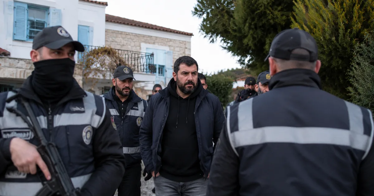 Rasim Ozan Kütahyalı Alaçatı'daki Evinde Yasa Dışı Bahis - Haber Alaçatı